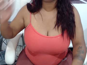 สาว นม โต Women with Huge Jugs playing with her titties on Webcam   Part 1